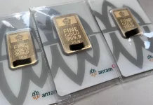 Harga Emas Antam Melemah Rp30 Ribu di Awal Pekan