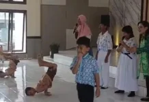 Nyanyian Siswa SLB Buat Kunjungan PKK Malinau Jadi Haru