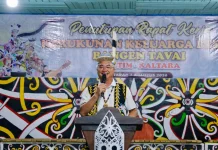 Tutup Raker Bangen Tavai, Bupati Wempi Dorong Maksimalkan Potensi Anak Muda