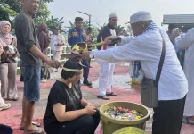 Mengulik Tradisi Mandi Salamun dalam Budaya Tidung