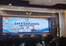 Rapat Intimung Terbatas, Bupati Tekankan Kerja Disiplin dan Profesional
