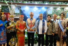 Ketua TP PKK Malinau Promosikan Produk Lokal melalui Busana Adat di APKASI