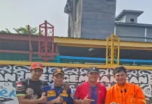 Sarang Tawon Vespa di Kandang Ternak Dievakuasi Damkar Malinau
