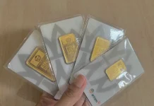 Kembali Terkoreksi, Harga Emas Antam Menyusut Rp10.000 per Gram