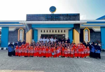 Outing Class di Bandara, Siswa TKIT Ulinnuhaa Belajar Mengenal Dunia Penerbangan