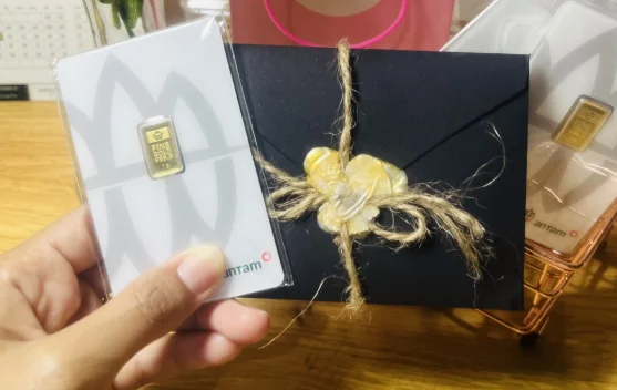 Harga Emas Antam Menguat Dua Hari Berturut-Turut