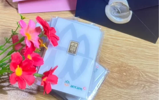 Harga Emas Antam Menguat Rp5.000 per Gram usai Stagnan