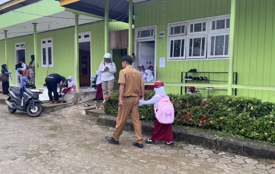 Dukungan Ketahanan Keluarga, ASN Boleh Izin Antar Anak Sekolah