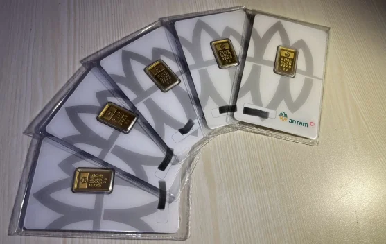 Harga Emas Antam Masih Fluktuatif, Hari Ini Menguat Rp20 Ribu per Gram
