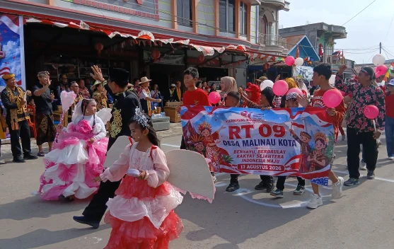 Bupati Ajak Masyarakat Rawat Keberagaman dan Kebersihan melalui Karnaval Budaya
