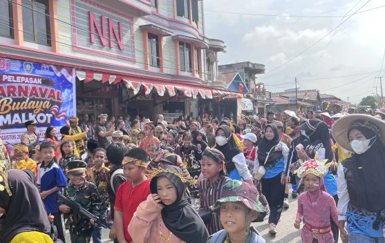 Lima Ribu Peserta Semarakkan Karnaval Budaya di Malinau Kota