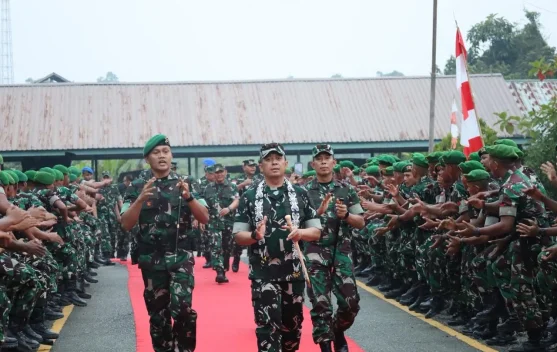 Kunjungi Yonifsus 614/RJP, Pangdam: Kekompakan dan Kolaborasi Kunci Kekuatan