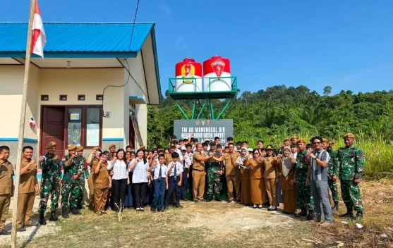 Satgas Pamtas RI-Malaysia Resmikan Sumur Bor dan Beri Motivasi Pelajar