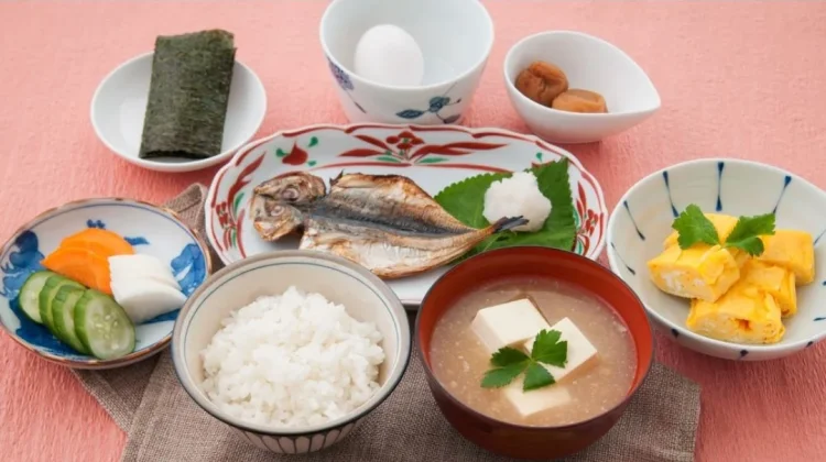 Menu Sarapan Pagi Sehat ala Jepang yang Mudahkan Hari Anda