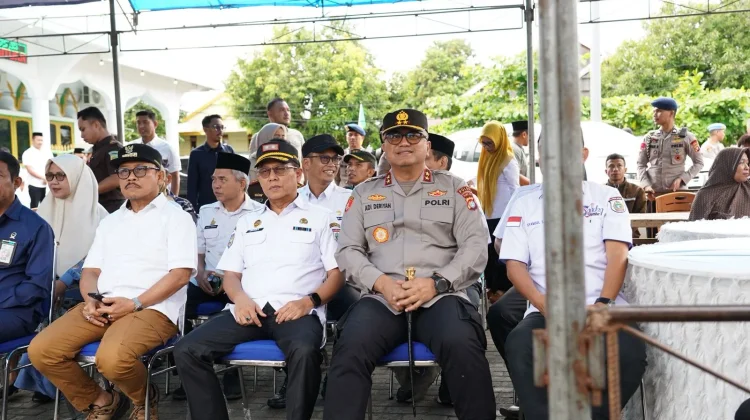 Dampingi Gubernur Safari Ramadan, Kapolda Sulbar Komitmen Layani Masyarakat
