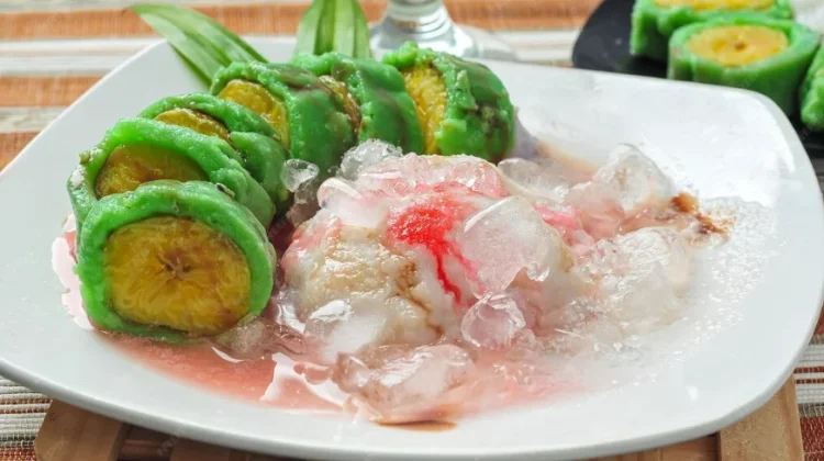 Alasan Pisang Ijo Jadi Incaran Takjil Ramadan