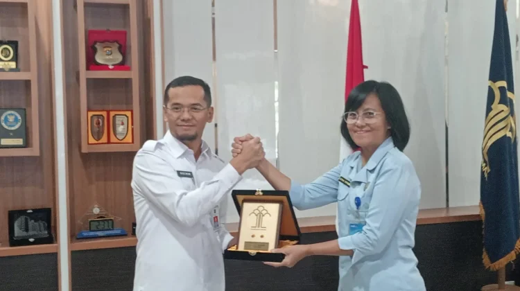 RRI Mamuju - Kemenkum Sulbar Jalin Silahturahmi, Perkuat Publikasi layanan Hukum