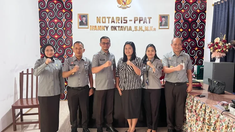 Pastikan Integritas, Kakanwil Kemenkum Sulbar Pimpin Pembinaan Notaris di Mamasa