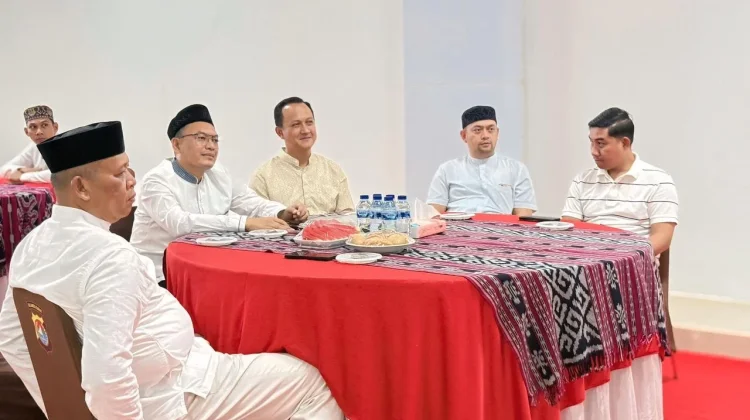 Ditlantas Polda Sulbar Gelar Buka Puasa Bersama Anak Yatim