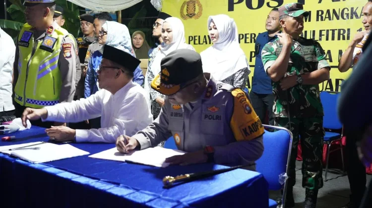 Kapolda Sulbar Bersama Forkopimda Pantau Arus Mudik dan Pos Pengamanan Idul Fitri