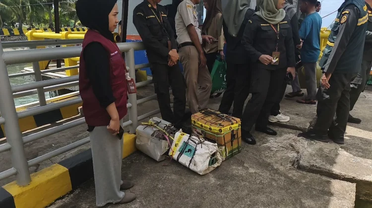 Awas Ketinggalan! Banyak Pemudik Lupa Barang di Kapal Mamuju