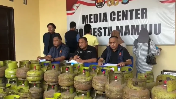 Polresta Mamuju Tangkap 5 Tersangka Penimbun Gas Elpiji 3 Kilogram