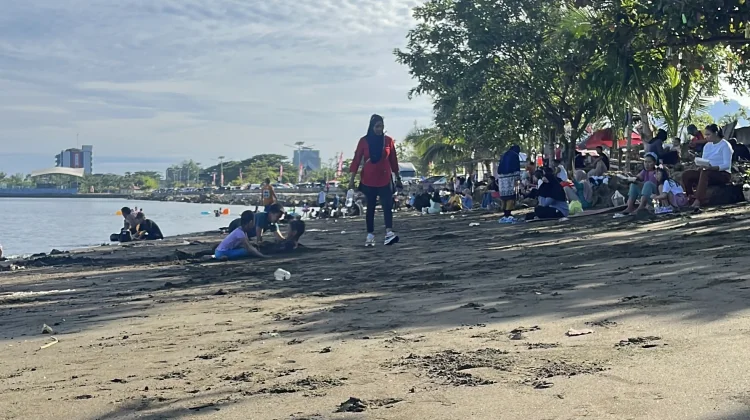 Pantai Arteri, Destinasi Santai Warga Mamuju setelah CFD