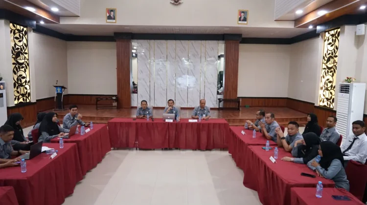 Kemenkum Sulbar  Evaluasi Kinerja Anggaran