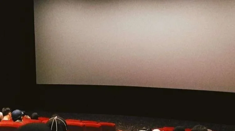 Fenomena “Healing Tipis-tipis” di Kalangan Pekerja Muda