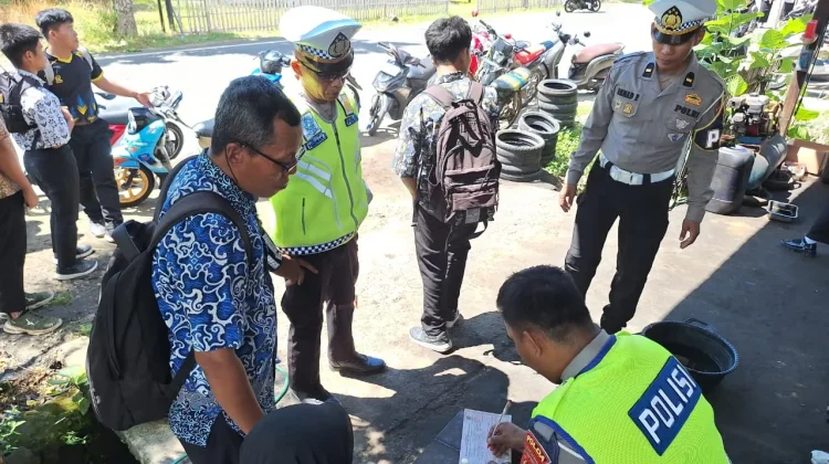 Ditlantas Polda Sulbar Libatkan Guru Tertib Lalu Lintas Dikalangan Pelajar