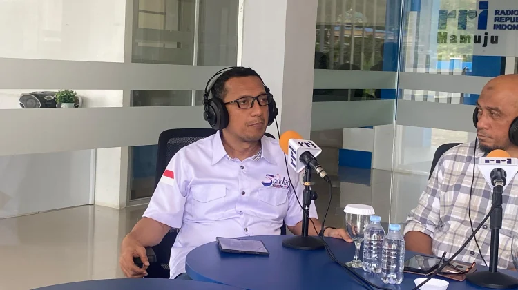 Kominfo SS Sulbar Ajak Orang Tua Awasi Penggunaan Gadget Anak