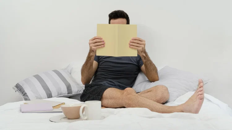 Santai tanpa Ribet, Baca Komik Cocok untuk Si Mager