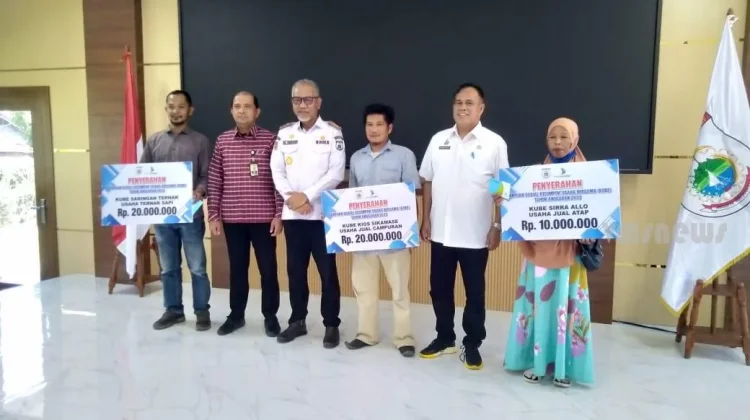 Pemrov Sulbar Alokasikan 1,5 Miliar untuk 99 Kelompok Usaha Bersama