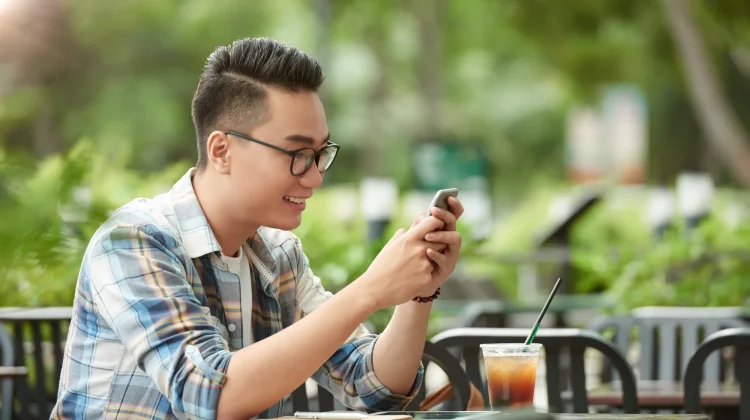 Kebiasaan Baru Gen Z Andalkan TikTok untuk Cari Informasi