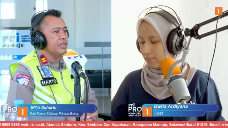Polresta Mamuju Imbau Masyarakat Tidak Merokok saat Berkendara