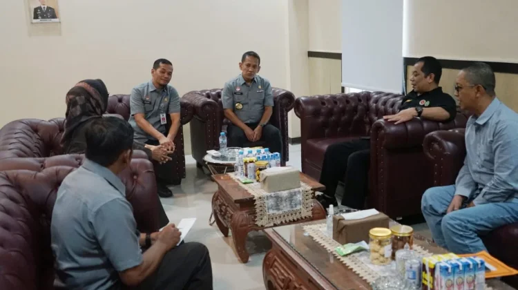 Kemenkum Sulbar Harap Notaris tetap Bekerja Profesional