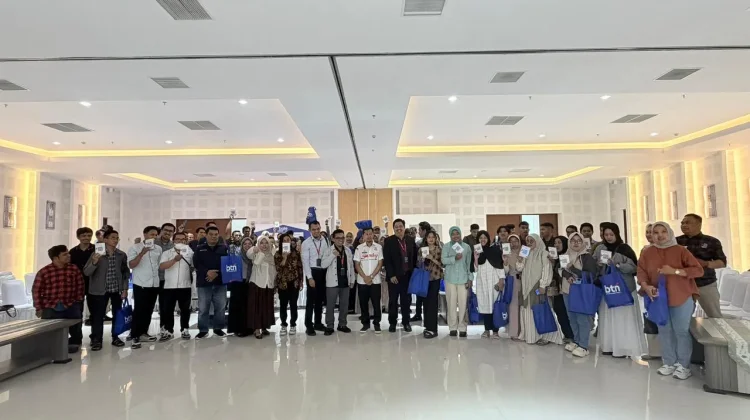 Ratusan  UMKM Sulbar Ikuti Pelatihan AI, Marketing dan Keuangan