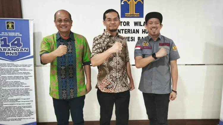 Bahas Persoalan Hukum Masyarakat, Kades Bonda Temui Kakanwil Kemenkum Sulbar