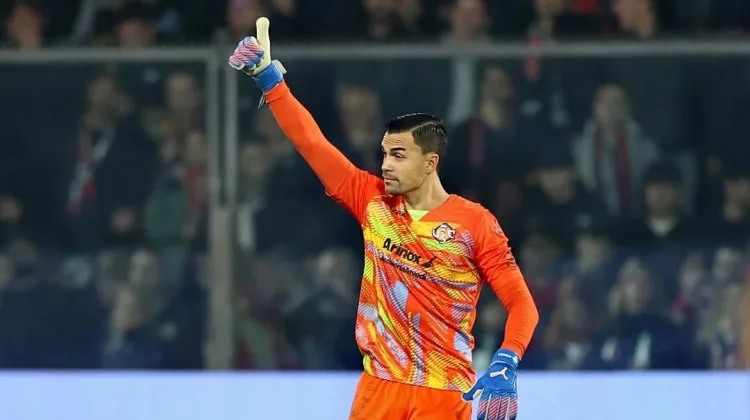 Napoli Pesta Gol, Emil Audero Sempat Gagalkan Penalti