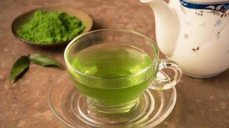 Manfaat Teh Hijau + Madu: Duo Kalem Buat Diet & Imun Kuat