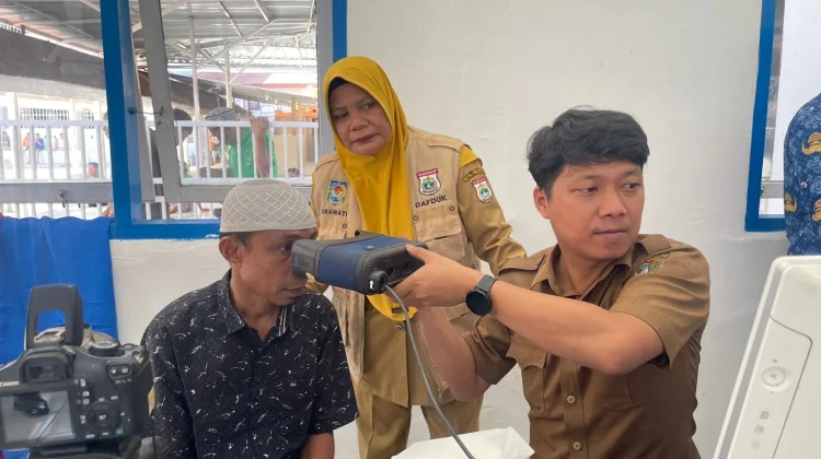Sebanyak 352 Warga Binaan Rutan Mamuju Jalani Perekaman NIK Serentak