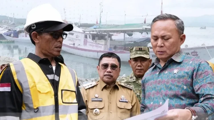 Wamen HAM Tinjau Kampung Nelayan Merah Putih di Majene