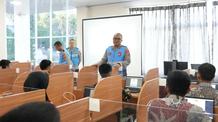 Tinjau Rekrutmen Polri di Mamuju, Kapolda Sulbar Pastikan Teransparan