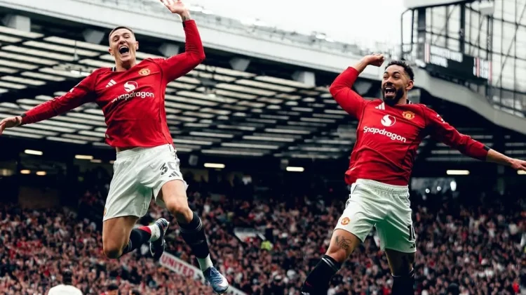 Man Utd Tekuk Liverpool, Amankan Posisi Tiga Besar