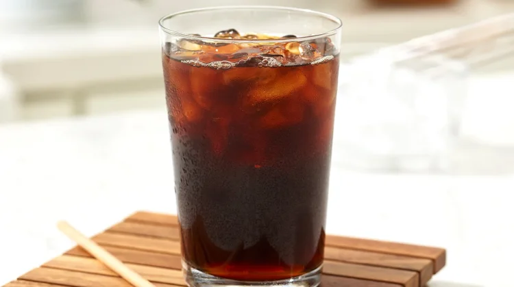 Americano: Kopi Hitam Sederhana yang Bikin Melek Tanpa Ribet