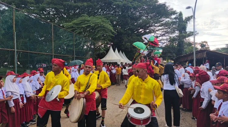 Tradisi Mandar Dikemas Kreatif agar Disukai Generasi Muda