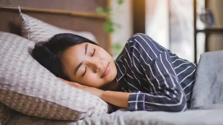 Tidur Terlalu Lama? Hati-Hati Gula Darah Diam-Diam Naik