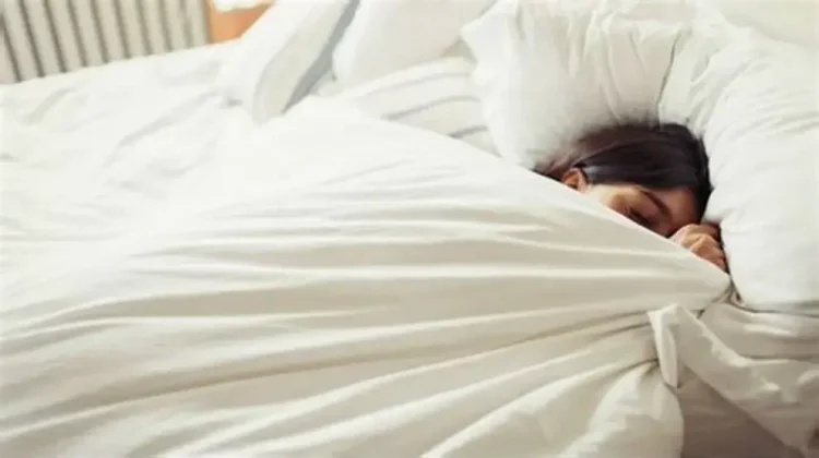 Efek Buruk Tidur Sore Hari dan Cara Mengatasinya