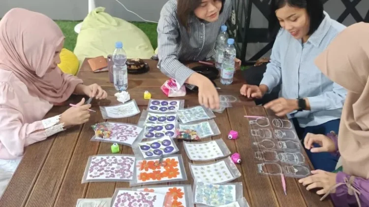 Kreatif Healing, Cara Tenang Pulihkan Emosi Perempuan