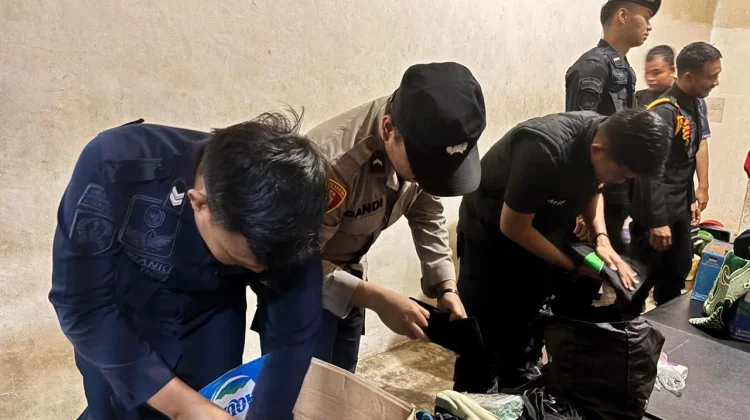 Jaga Rutan Bersih dari Narkoba dan HP, Rutan Pasangkayu Gelar Razia Kamar Hunian